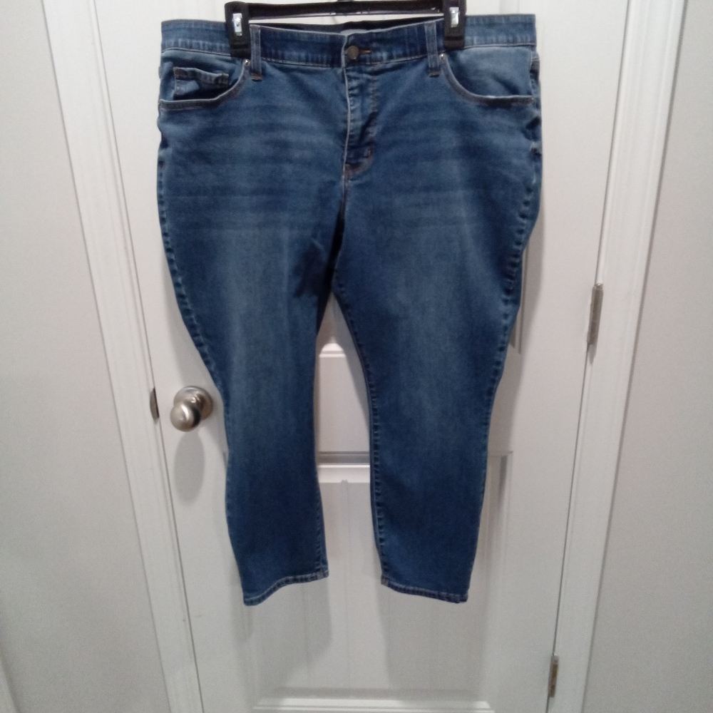 Wonderly Plus Size 20W Mid-Rise Skinny Crop Classic Denim Blue Jeans 24" Inseam